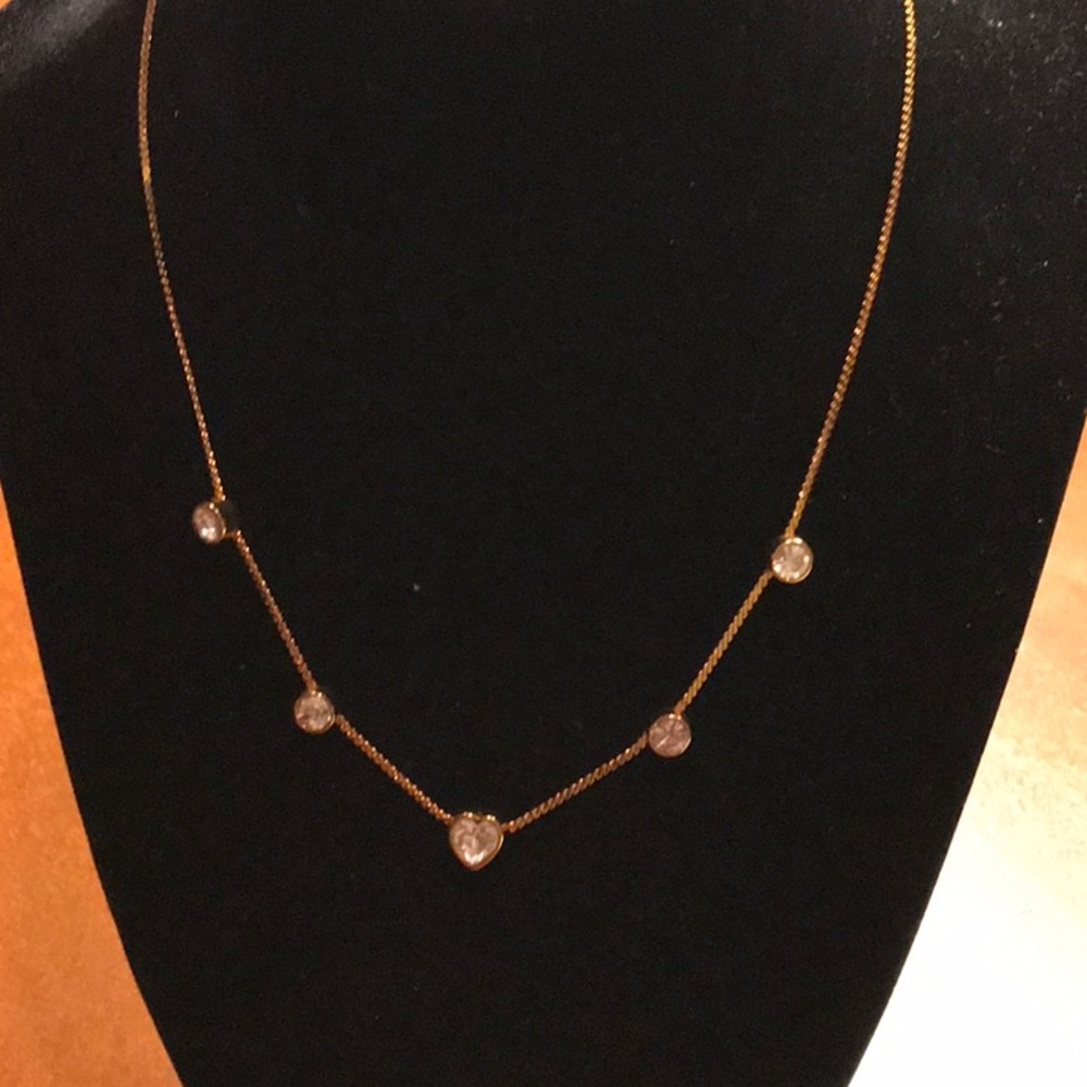 RAND NEW  NECKLACE WITH 5 rhinestone